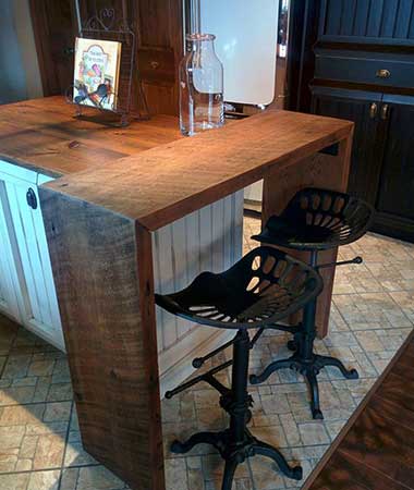 Table d'ilôt de cuisine en bois de grange