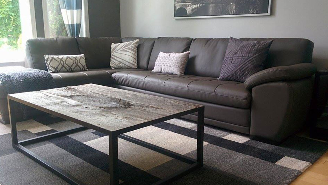 Table de salon en bois de grange